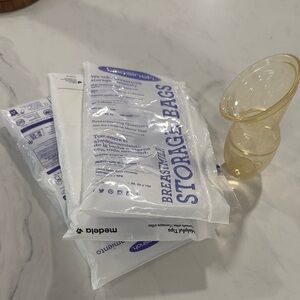Lansinoh Milk Storage Bags with Collector Set